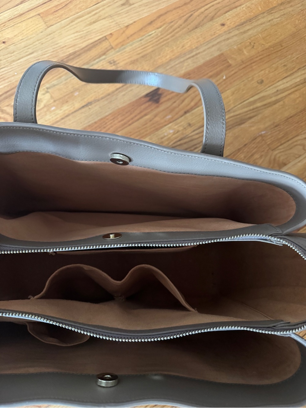 Freja Paloma Tote Taupe - Picture 9 of 9